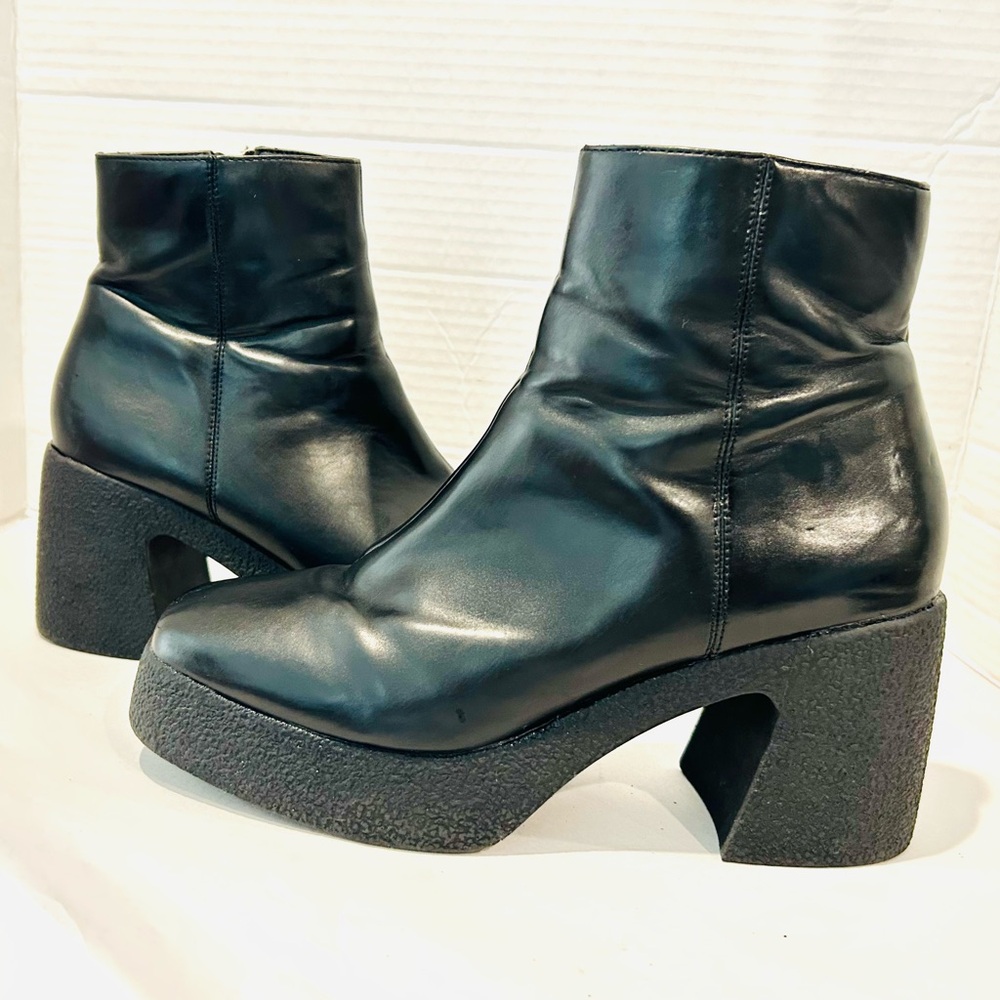 Chunky Y2K platform Forever 21 side zipper ankle boots size 7.5